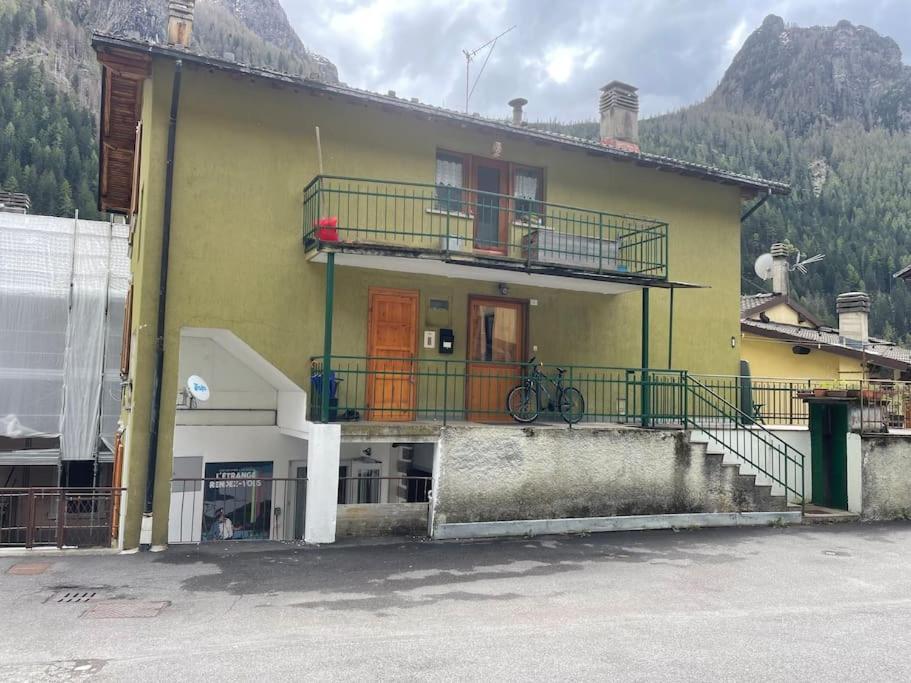 Appartamento L'Etrange Rendez-Vous Tome 1 Carona  Esterno foto
